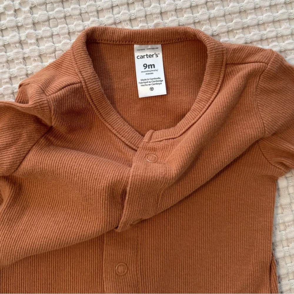 Carter’s Ribbed Knit Long Sleeve Snap Front Top & Pant Set 9m Brown